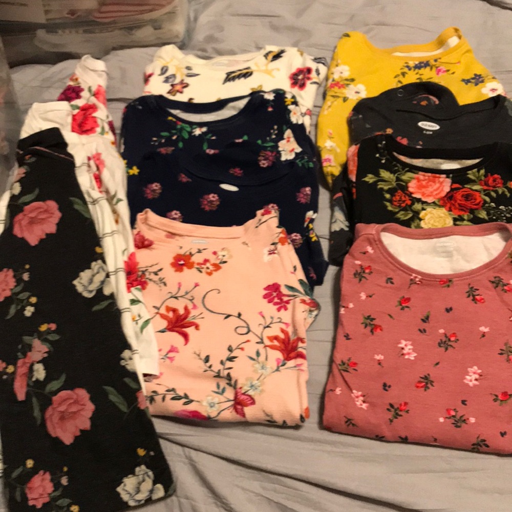 Old Navy baby girl bundle 6-12 month